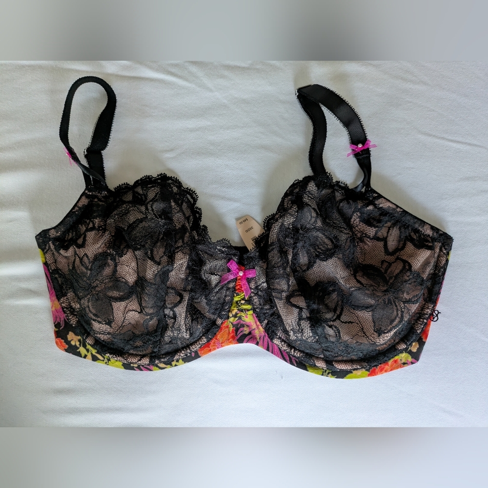 Victoria's Secret Black Lace With Floral Print Bra